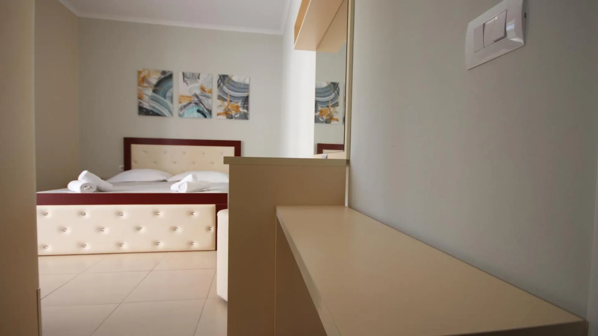 Hotel Fane'S Rooms Himare