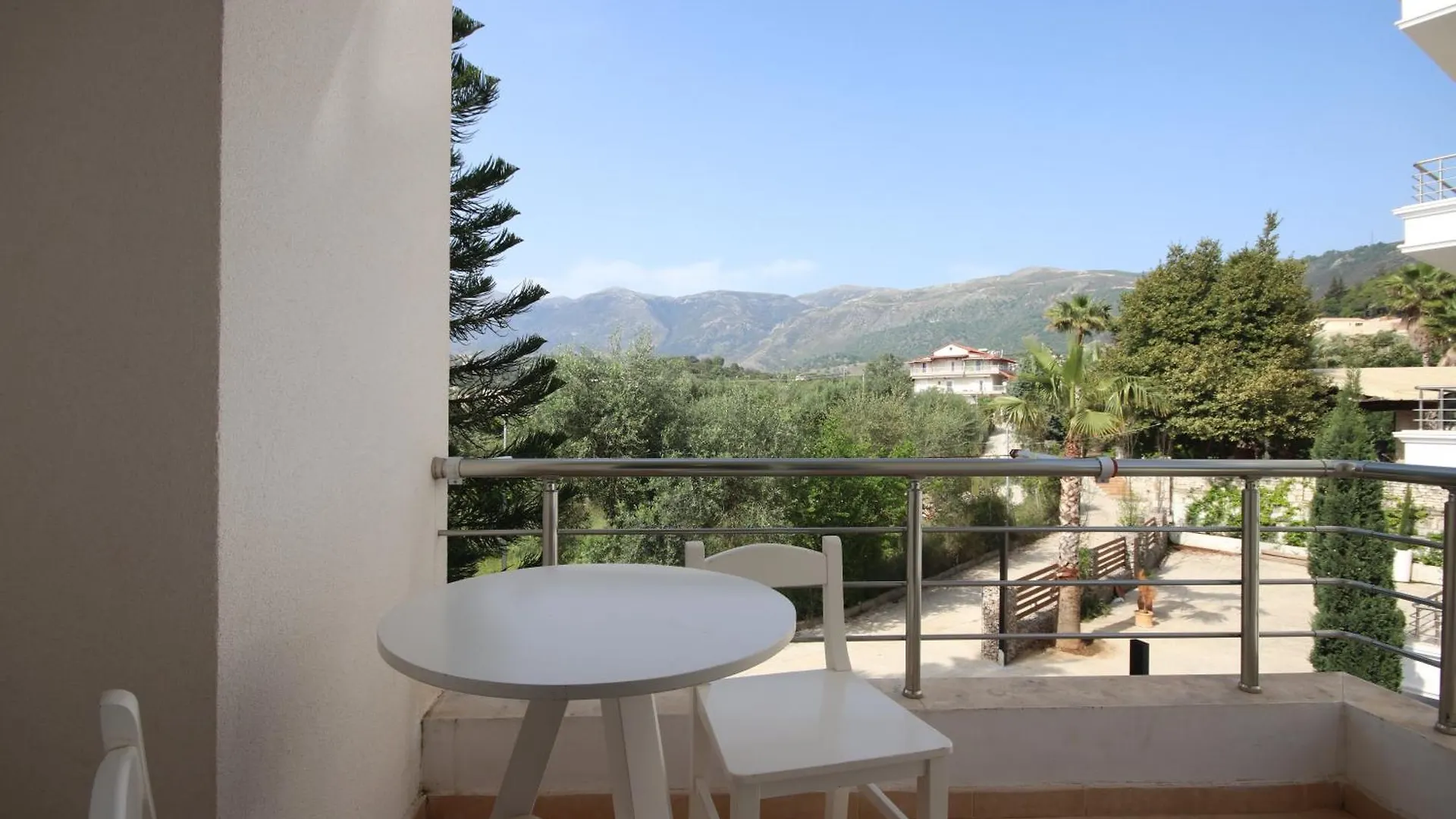Fane'S Rooms Himare 0*,  Albania