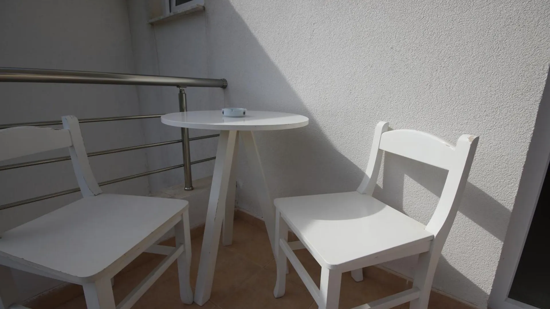 Fane'S Rooms Himare